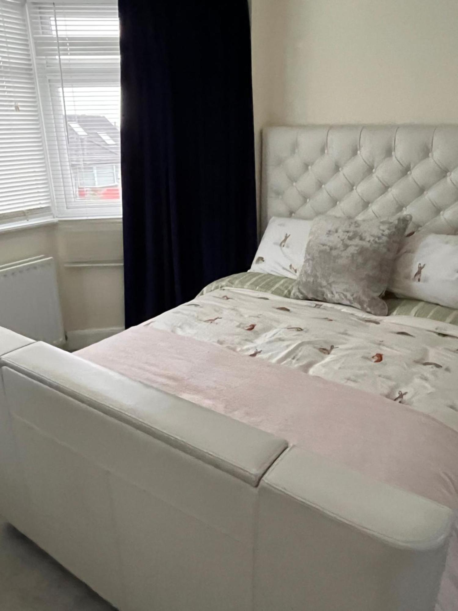Home From Home Cosy B&B London Exteriör bild