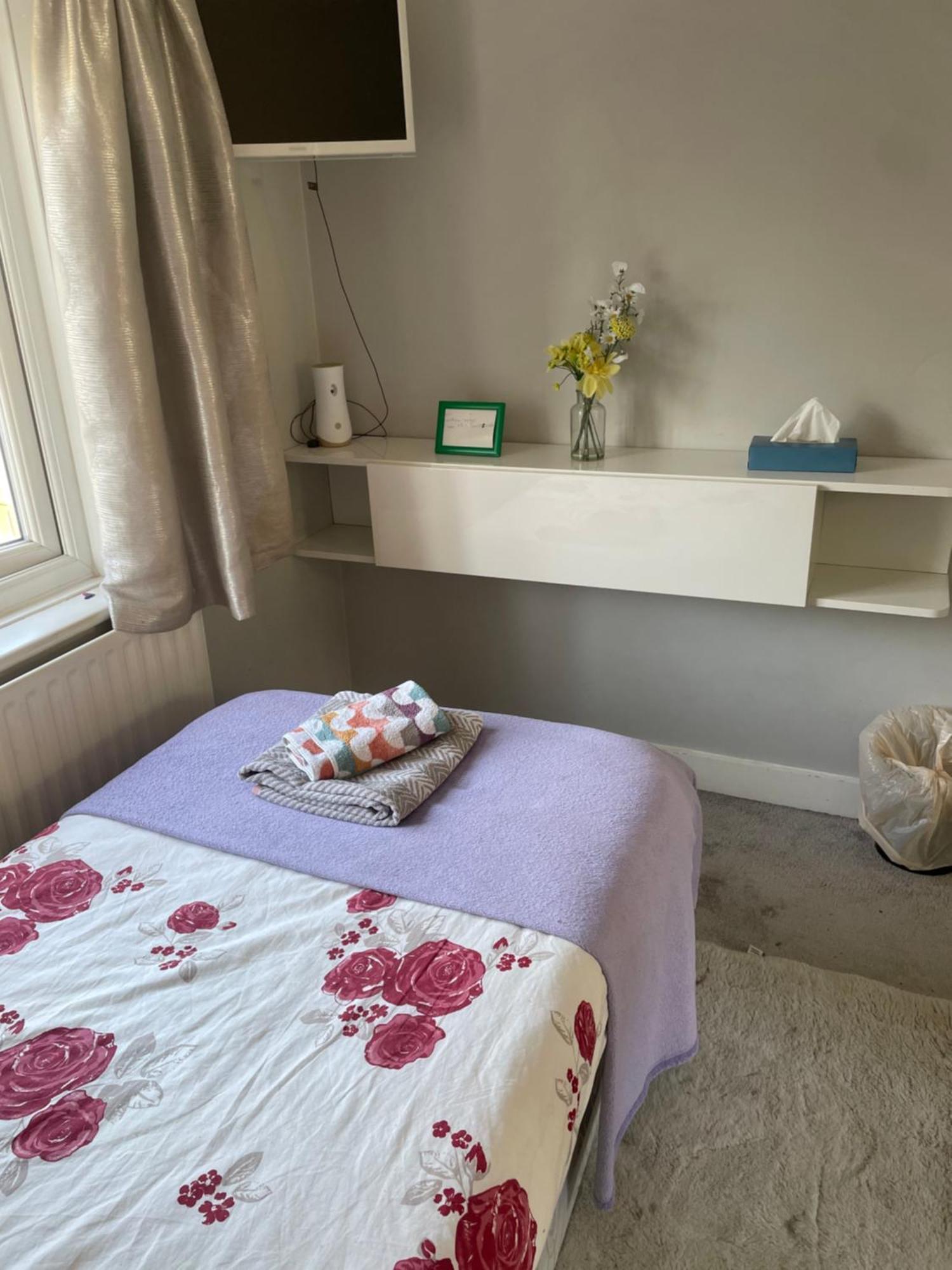 Home From Home Cosy B&B London Exteriör bild